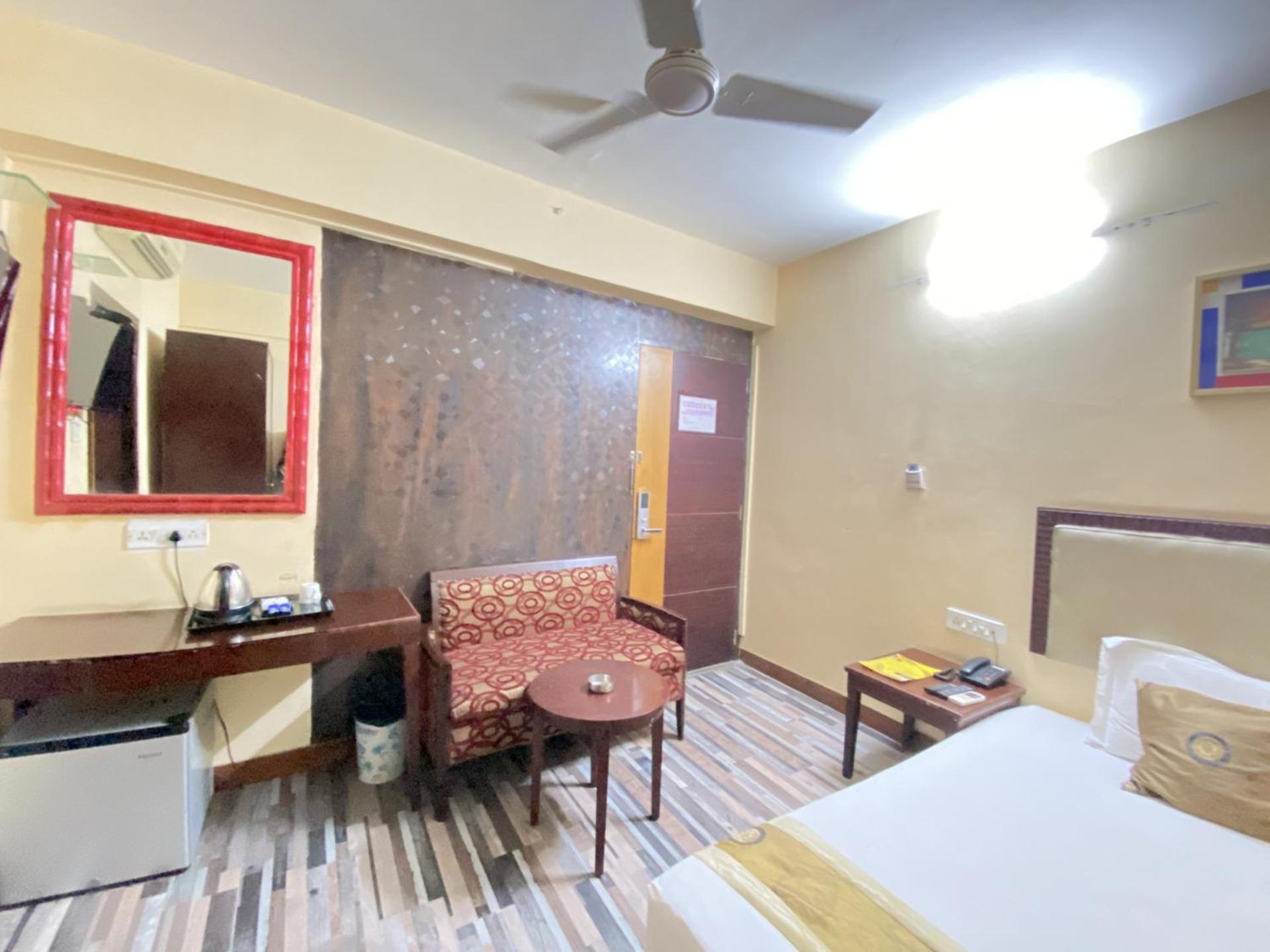 Astoria Hotel 콜카타 외부 사진