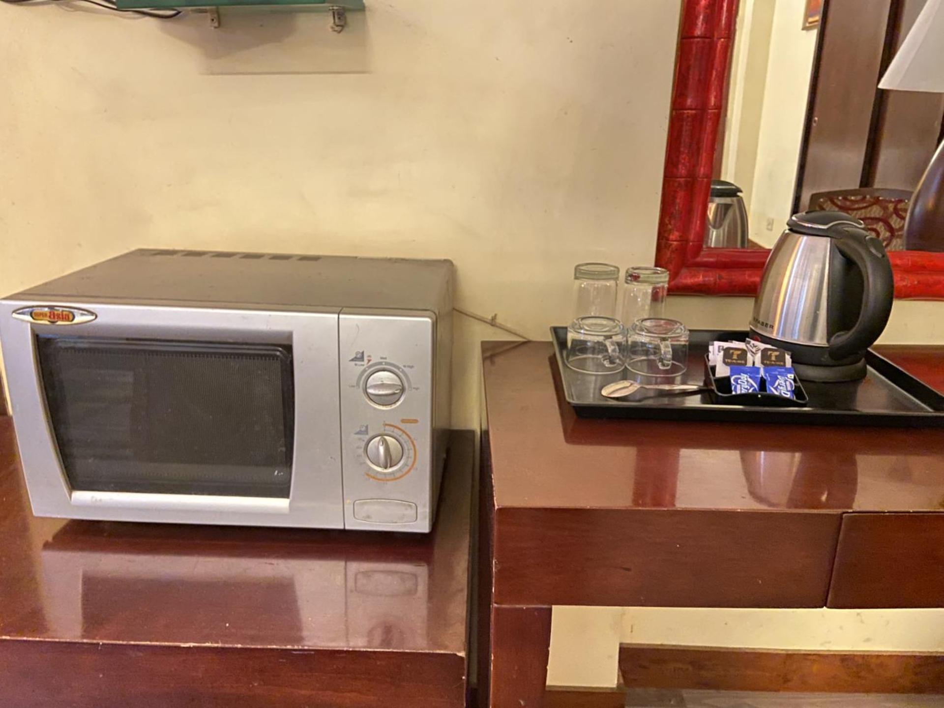 Astoria Hotel 콜카타 외부 사진