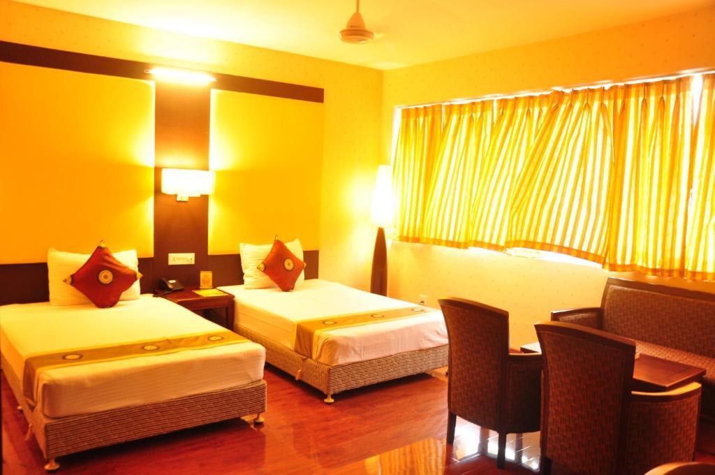 Astoria Hotel 콜카타 외부 사진