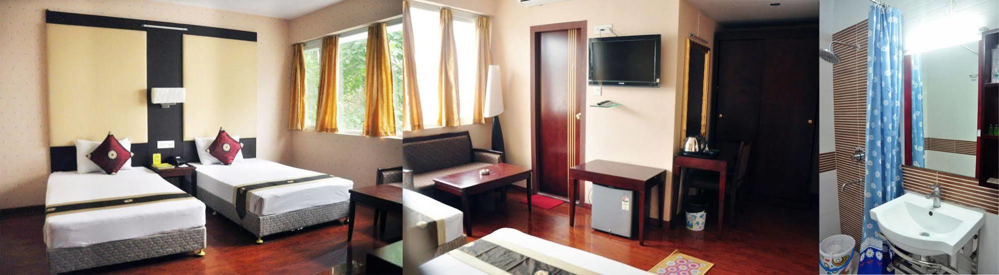 Astoria Hotel 콜카타 외부 사진