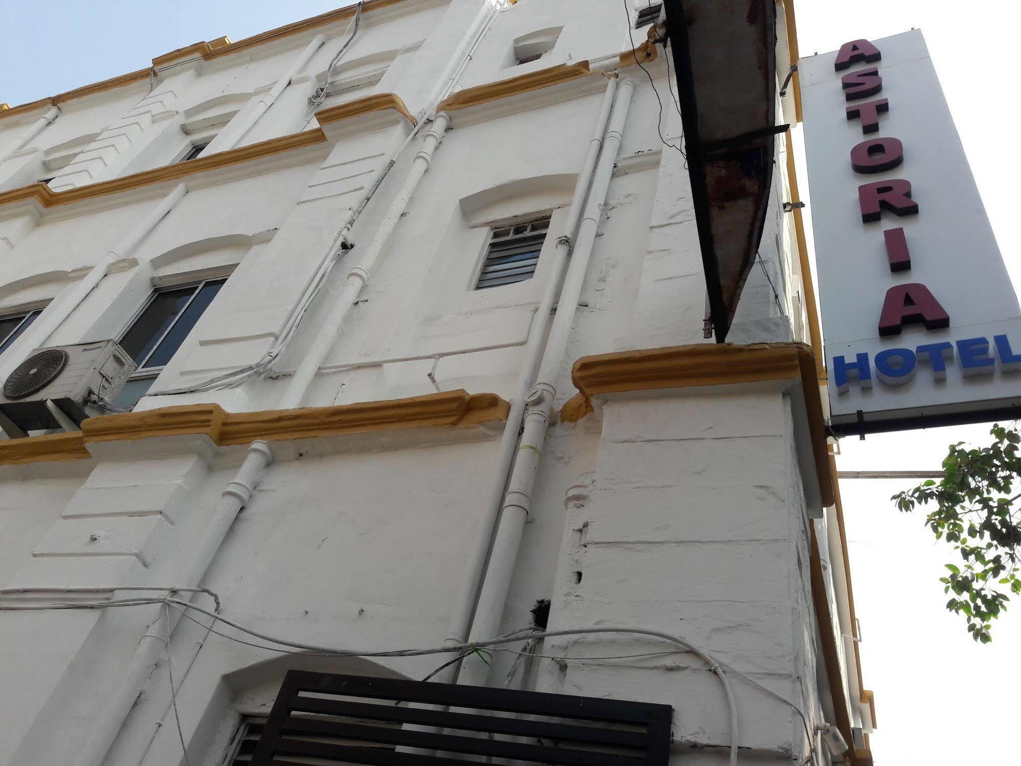 Astoria Hotel 콜카타 외부 사진